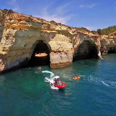 Villa In Albufeira Near Beach And Marina * Албуфейра